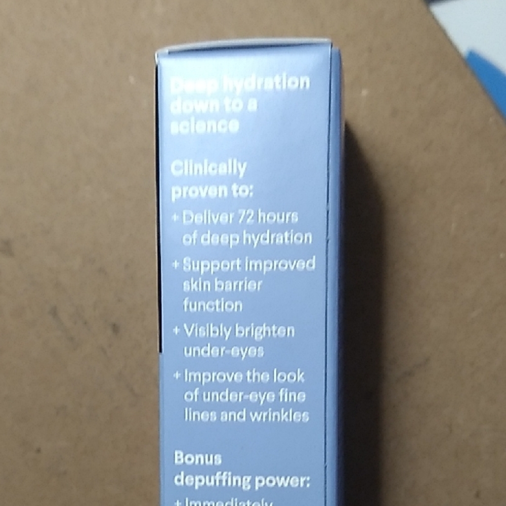 Curology Hydro+ Eye Gel - Blue - Picture 12 of 14